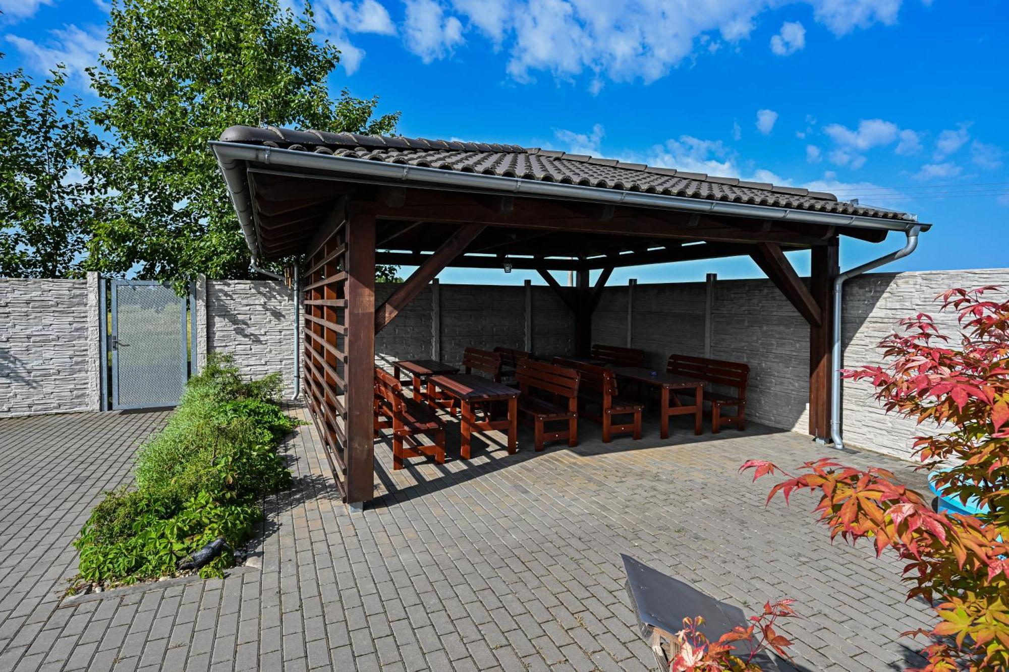 Penzion Zurek Velke Bilovice Exterior photo